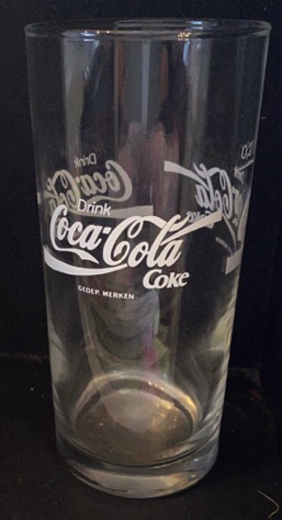 308070-12 € 3,00 coca cola glas witte letters D6 h 13,5 cm.jpeg